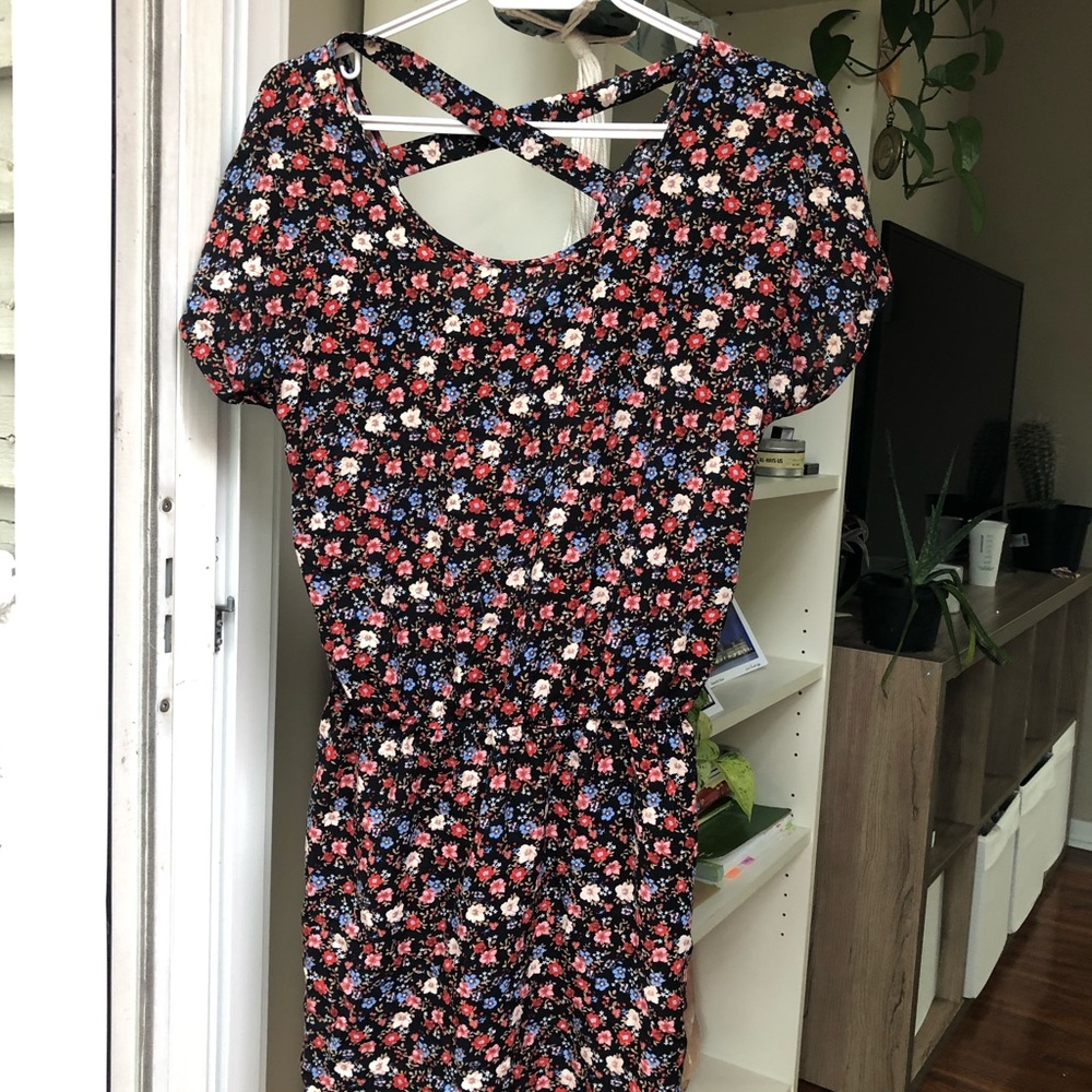 Floral Dress 🤍